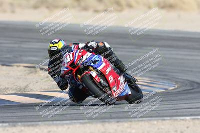 media/Dec-07-2025-CVMA (Sun) [[3e7d2de5dc]]/Race 6-The Shootout/